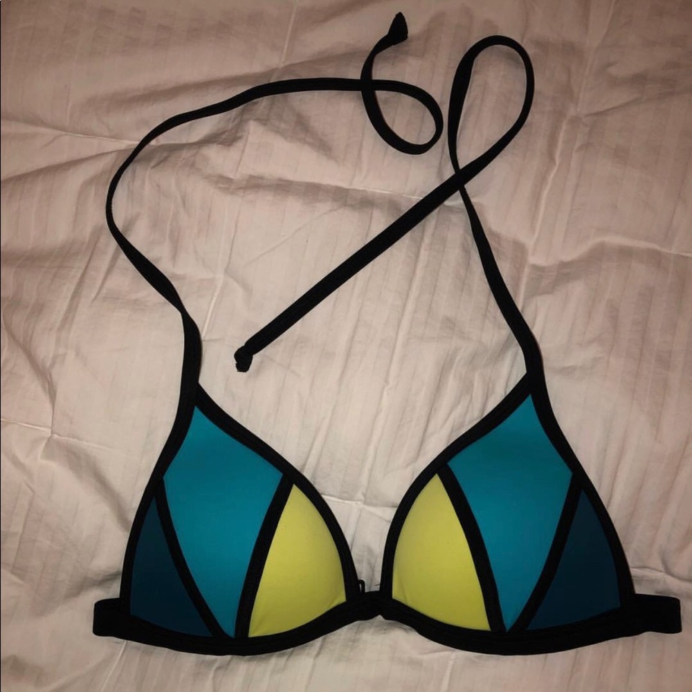 Bikini top